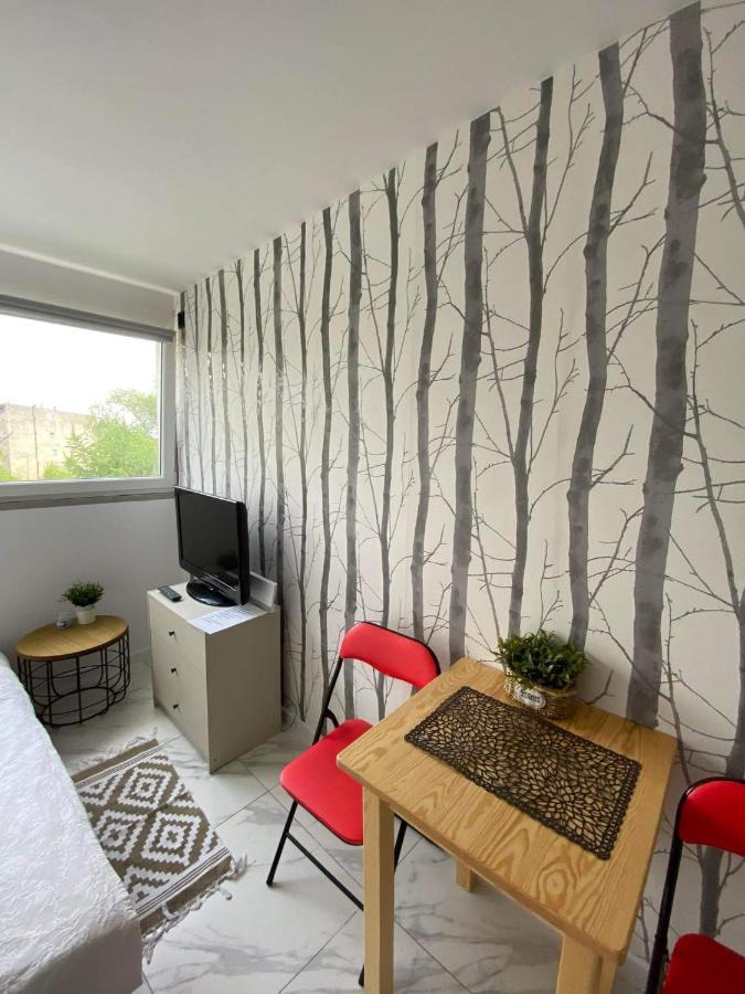 Night Host Robotnicza Apartment Wroclaw Exterior photo