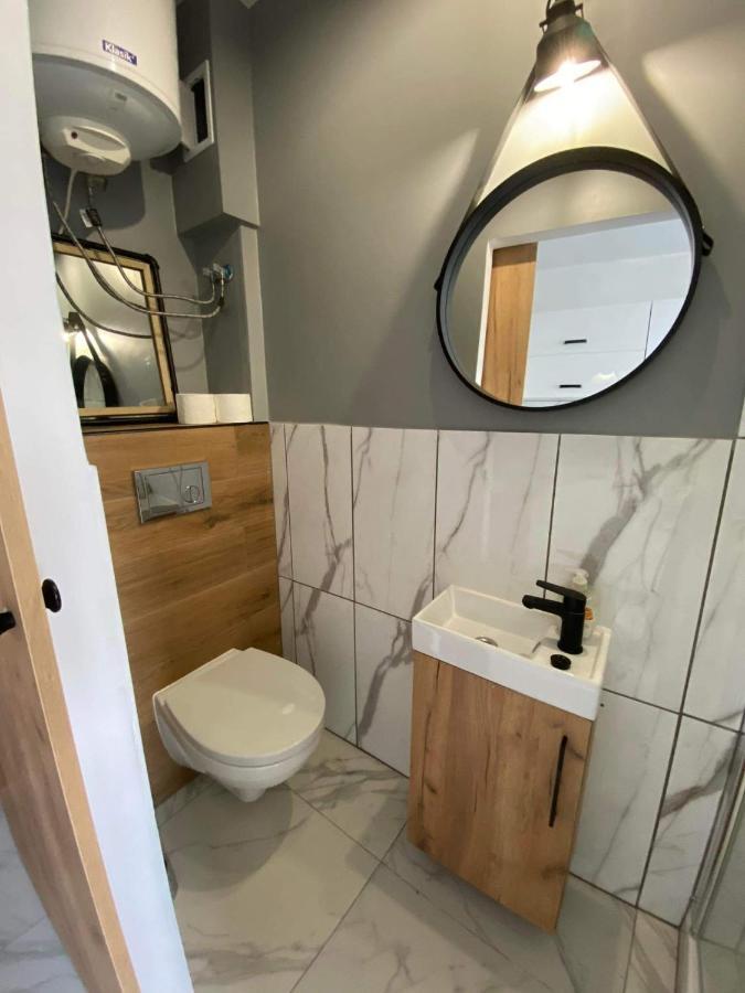 Night Host Robotnicza Apartment Wroclaw Exterior photo
